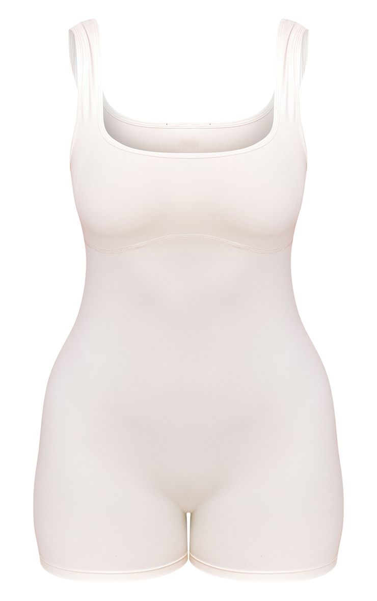 https://mediahub.prettylittlething.com/cnn2016_pale%20yellow_xl_4