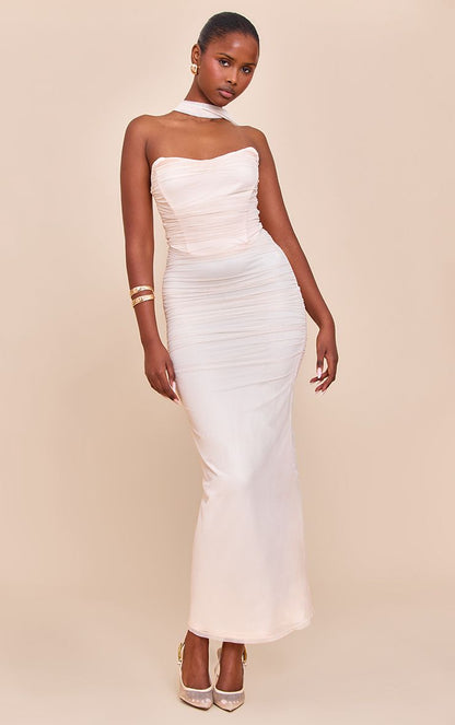 https://mediahub.prettylittlething.com/cnn2072_cream_xl