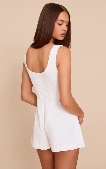 https://mediahub.prettylittlething.com/cnn2253_white_xl_1