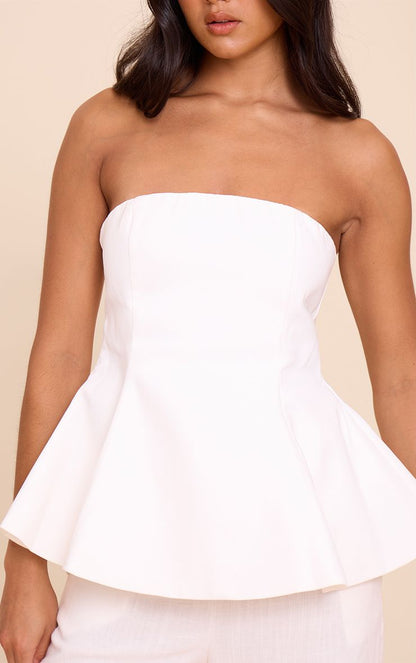 https://mediahub.prettylittlething.com/cnn2398_white_xl_3