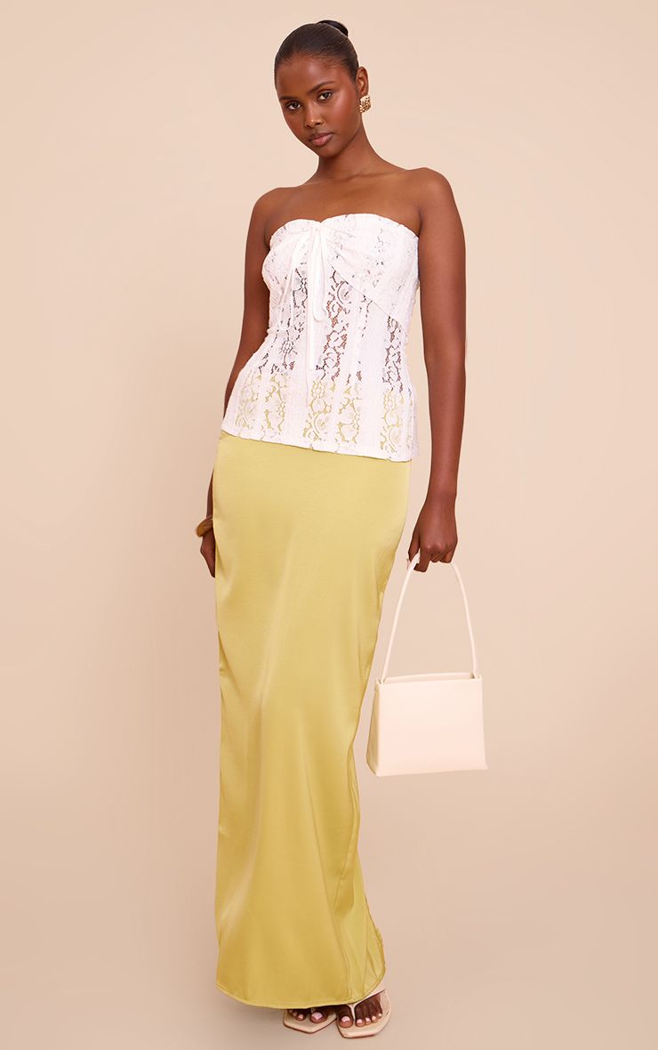 https://mediahub.prettylittlething.com/cnn2410_white_xl_2