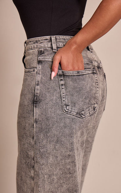 https://mediahub.prettylittlething.com/cnn2610_ash%20grey_xl_3