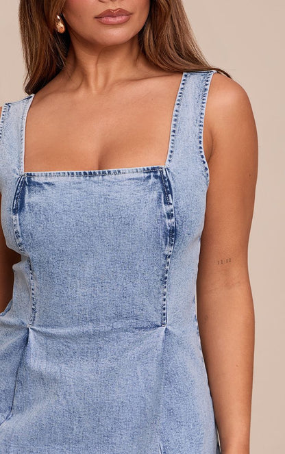 https://mediahub.prettylittlething.com/cnn2612_mid%20blue%20wash_xl_3