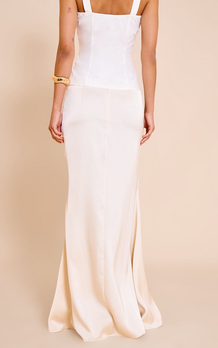 https://mediahub.prettylittlething.com/cnn3275_cream_xl_2