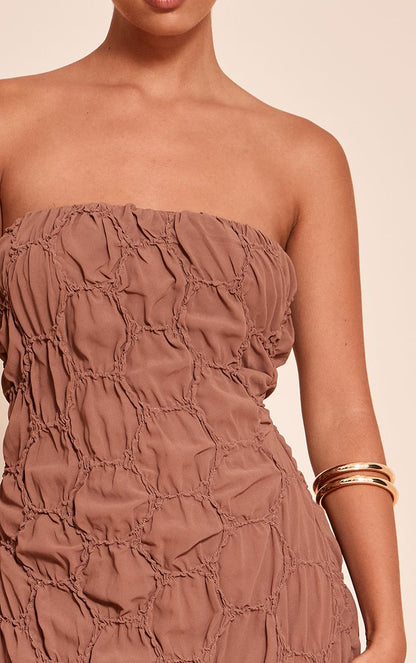 https://mediahub.prettylittlething.com/cnn3553_chocolate_xl_3