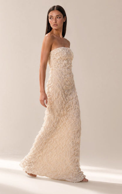 https://mediahub.prettylittlething.com/cnn3554_cream_xl