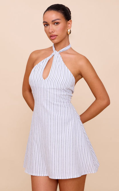 https://mediahub.prettylittlething.com/cnn3813_white_xl