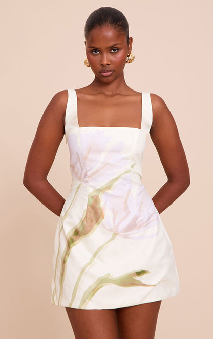 https://mediahub.prettylittlething.com/cnn4077_cream_xl