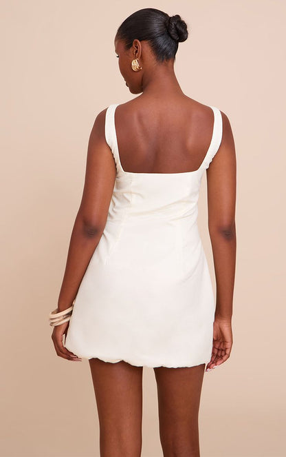 https://mediahub.prettylittlething.com/cnn4077_cream_xl_1