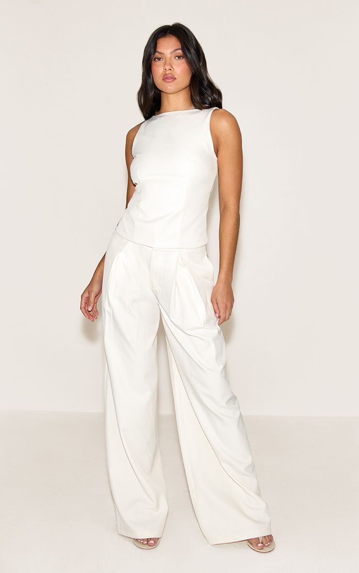 https://mediahub.prettylittlething.com/cnn4433_white_xl_2
