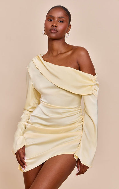 https://mediahub.prettylittlething.com/cnn4472_pale%20yellow_xl