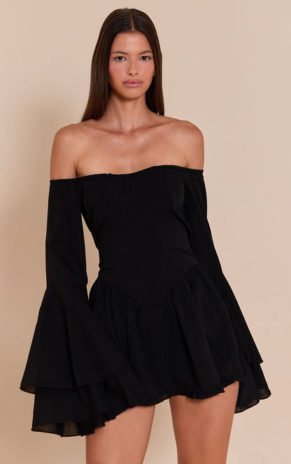 https://mediahub.prettylittlething.com/cnn4946_black_xl