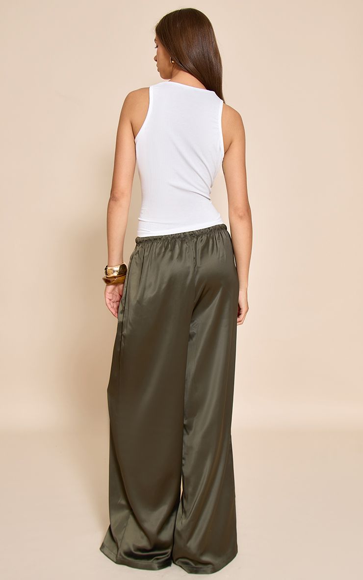 https://mediahub.prettylittlething.com/cnn5337_olive%20khaki_xl_1