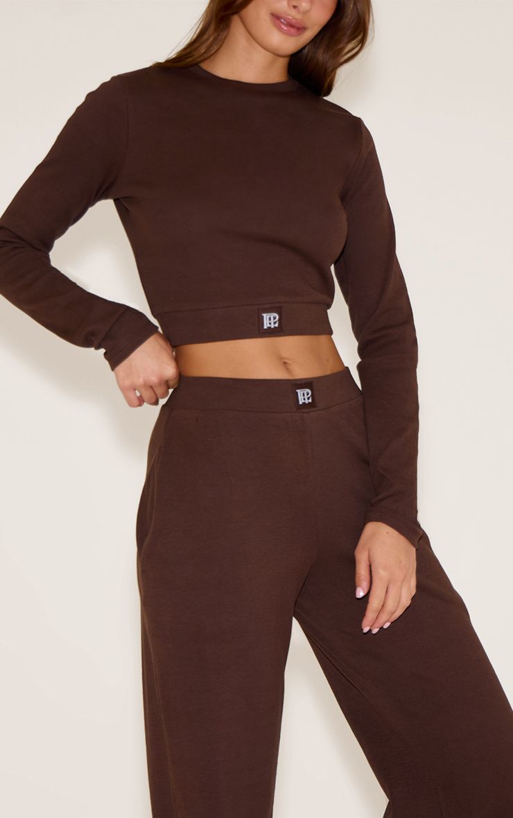 https://mediahub.prettylittlething.com/cnn5370_chocolate_xl_3