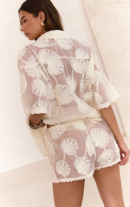 https://mediahub.prettylittlething.com/cnn5776_cream_xl_2