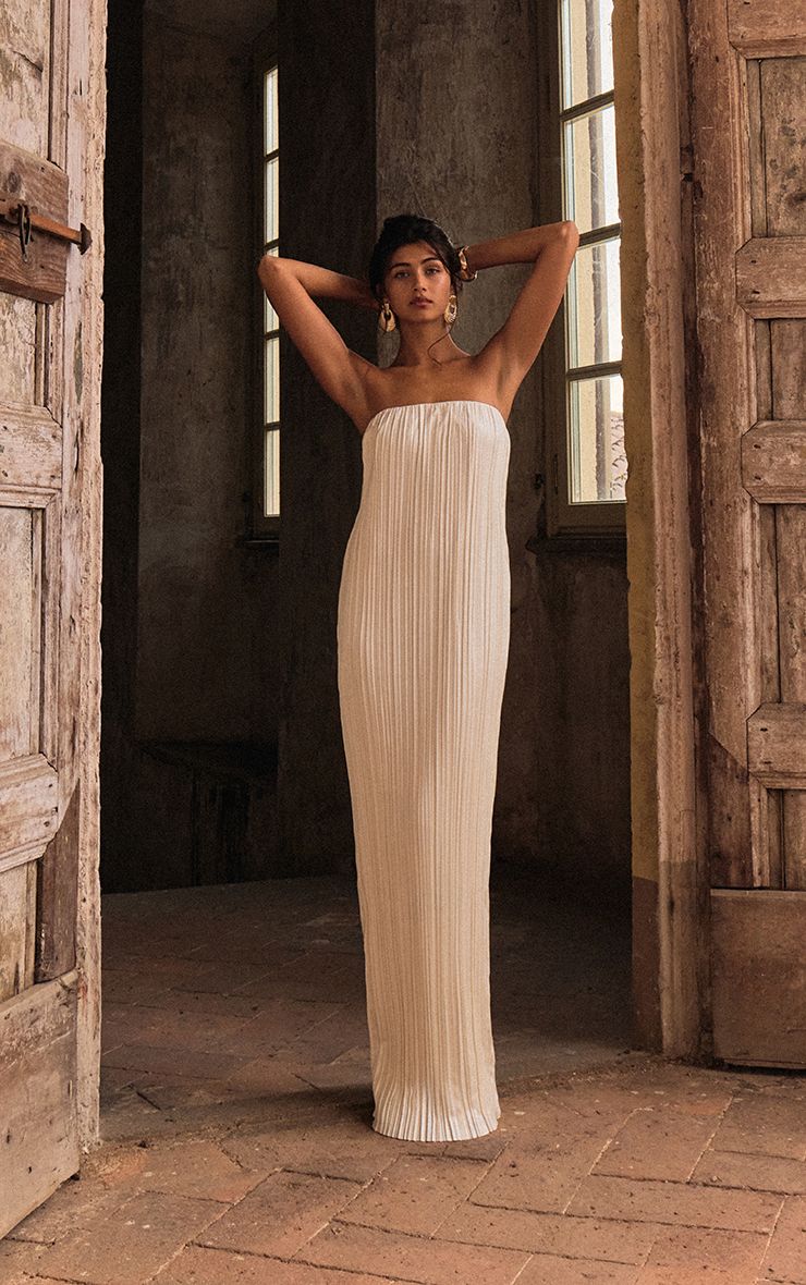https://mediahub.prettylittlething.com/cnn5930_ivory_xl_3