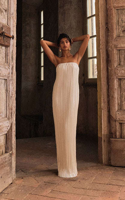 https://mediahub.prettylittlething.com/cnn5930_ivory_xl_3