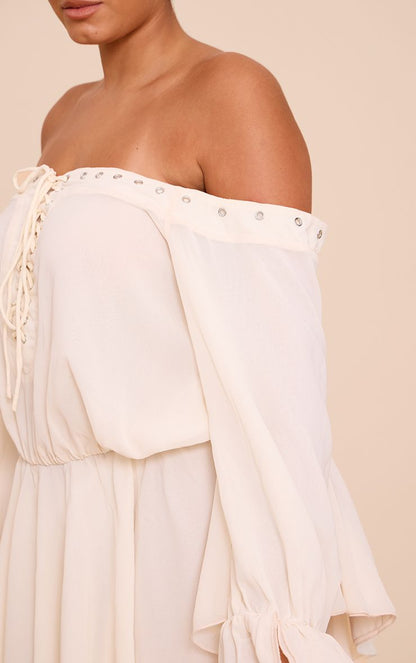 https://mediahub.prettylittlething.com/cnn6061_cream_xl_3
