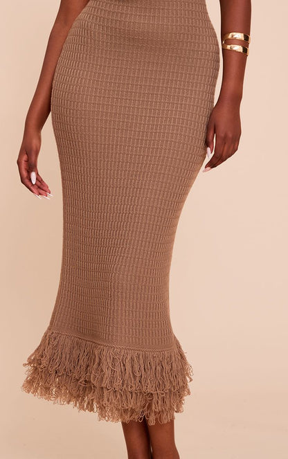 https://mediahub.prettylittlething.com/cnn6449_taupe_xl_3