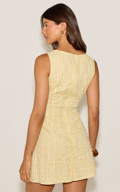https://mediahub.prettylittlething.com/cnn6703_lime_xl_1