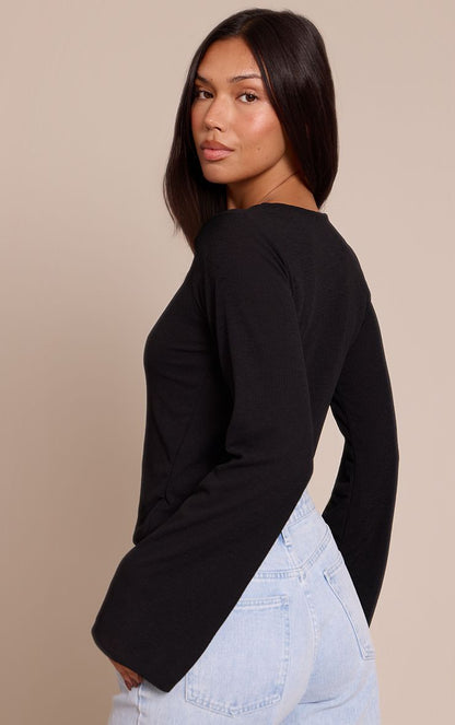 https://mediahub.prettylittlething.com/cnn6834_black_xl_1