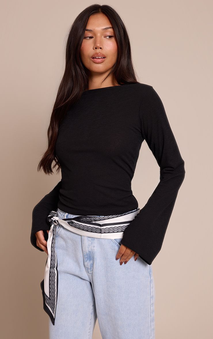https://mediahub.prettylittlething.com/cnn6834_black_xl_3