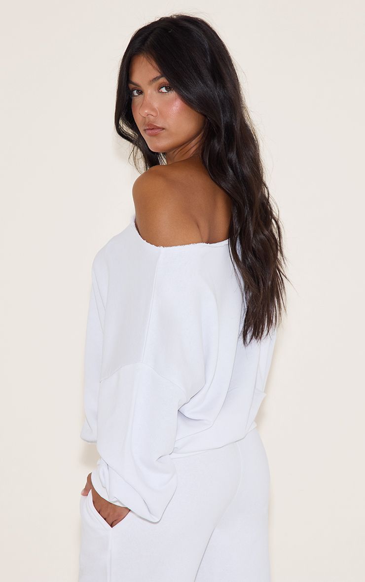 https://mediahub.prettylittlething.com/cnn7226_white_xl_1