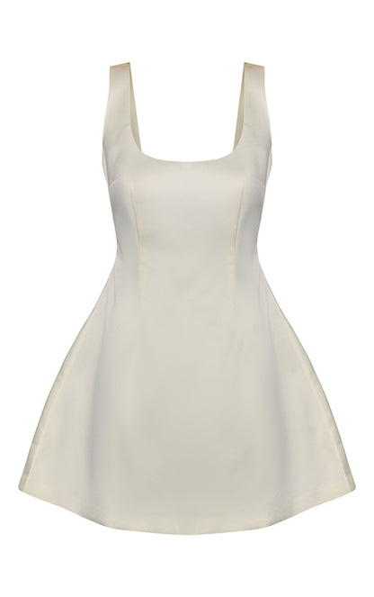 https://mediahub.prettylittlething.com/cnn7357_cream_xl_4