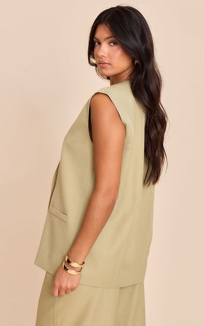 https://mediahub.prettylittlething.com/cnn7452_sage%20khaki_xl_1