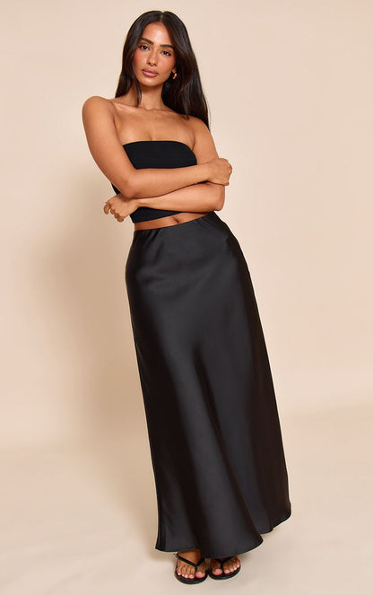 https://mediahub.prettylittlething.com/cnn8033_black_xl