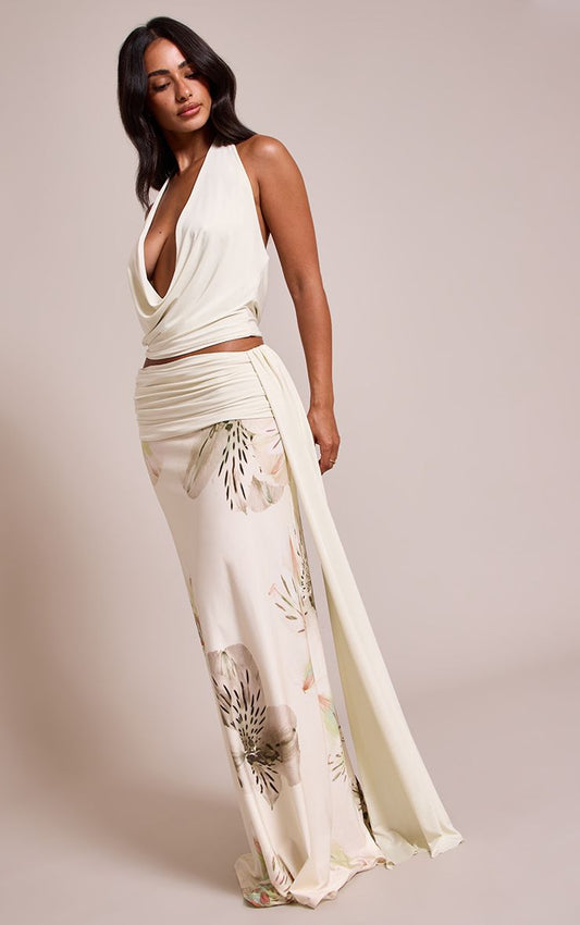 https://mediahub.prettylittlething.com/cnn8053_cream_xl