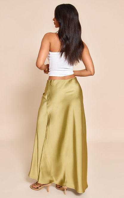 https://mediahub.prettylittlething.com/cnn8057_khaki_xl_2
