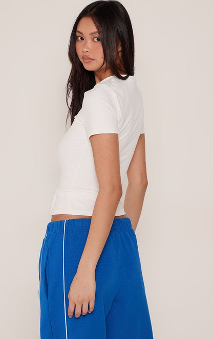 https://mediahub.prettylittlething.com/cnn8282_white_xl_1