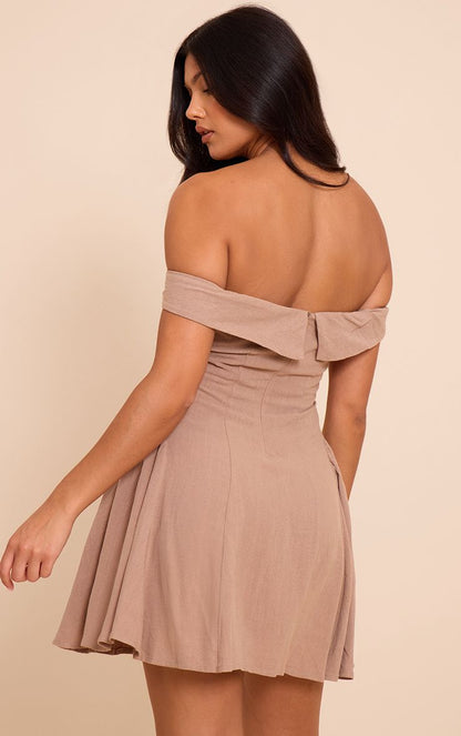 https://mediahub.prettylittlething.com/cnn8342_taupe_xl_1