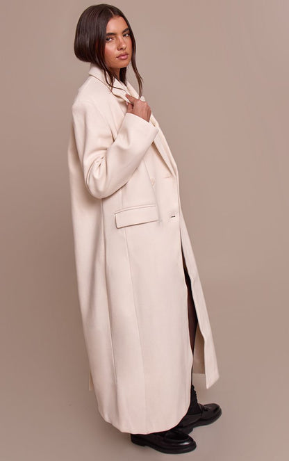 https://mediahub.prettylittlething.com/cnn8430_butter%20cream_xl_2
