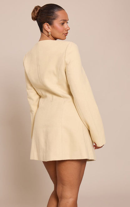 https://mediahub.prettylittlething.com/cnn8472_butter%20yellow_xl_1