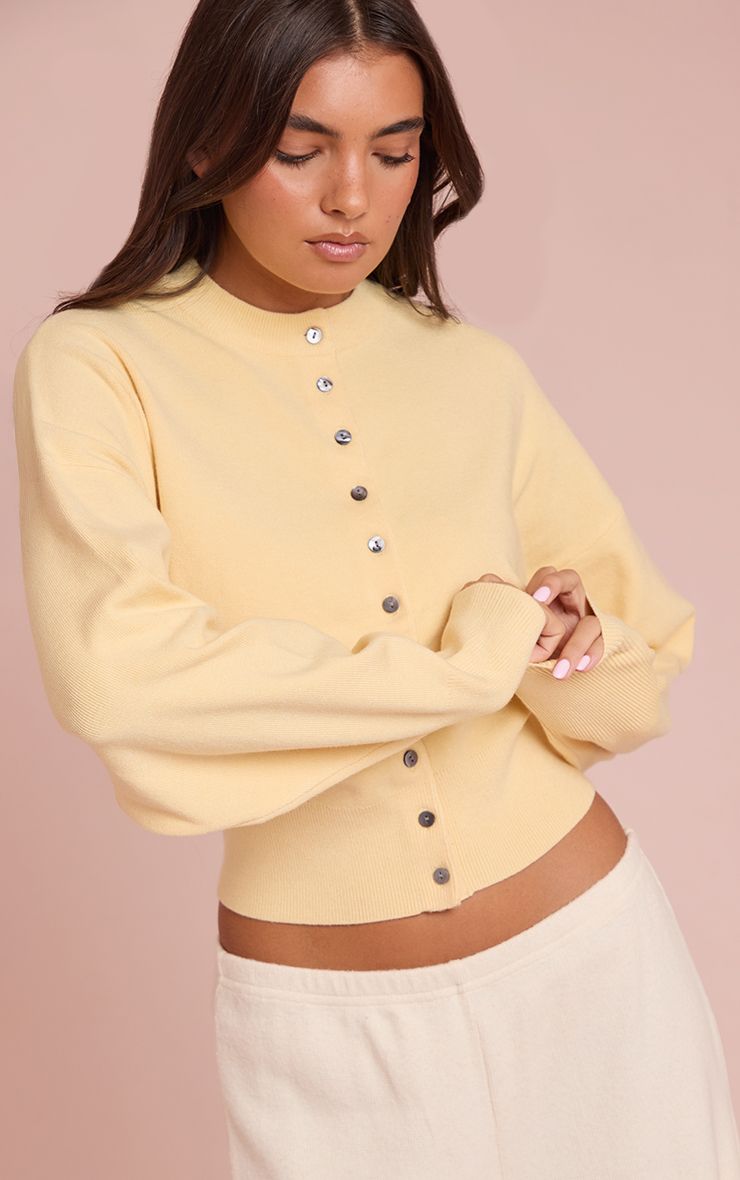 https://mediahub.prettylittlething.com/cnn9040_pale%20yellow_xl