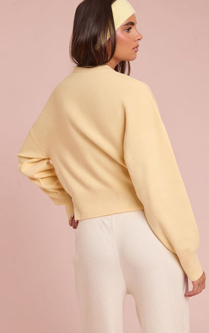 https://mediahub.prettylittlething.com/cnn9040_pale%20yellow_xl_1