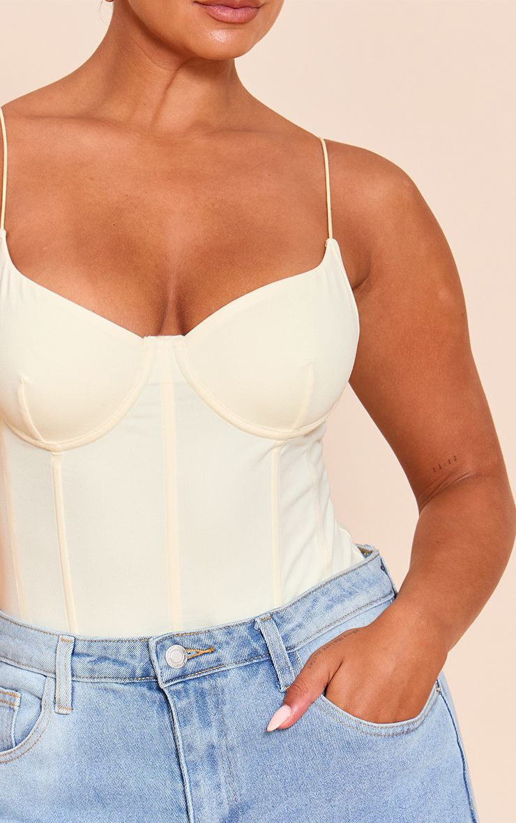https://mediahub.prettylittlething.com/cnn9074_pale%20yellow_xl_3