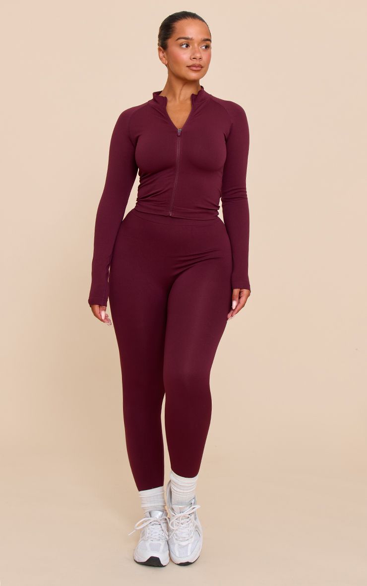 https://mediahub.prettylittlething.com/cno0124_wine_xl