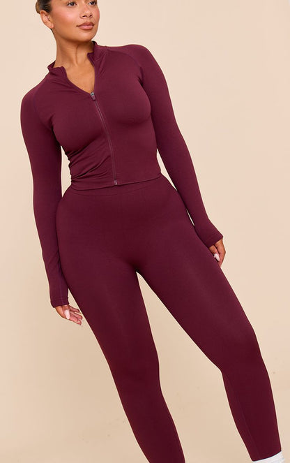 https://mediahub.prettylittlething.com/cno0124_wine_xl_1