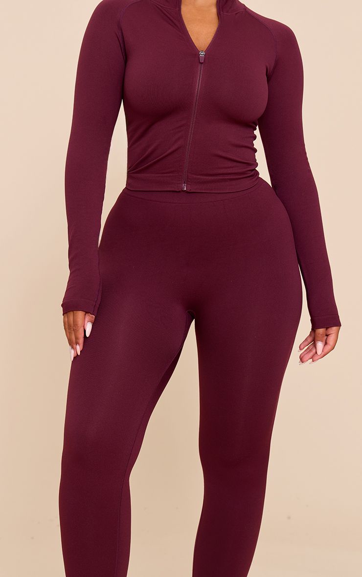 https://mediahub.prettylittlething.com/cno0124_wine_xl_3