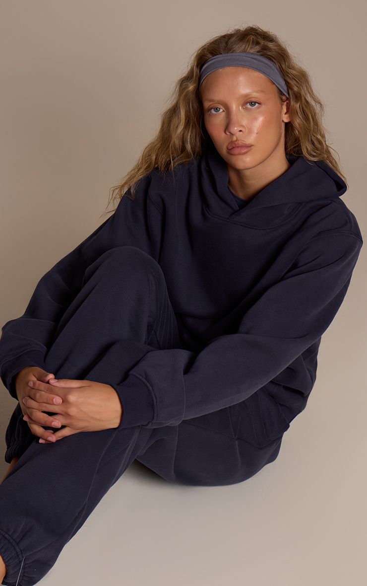 https://mediahub.prettylittlething.com/cno0228_navy_xl_3