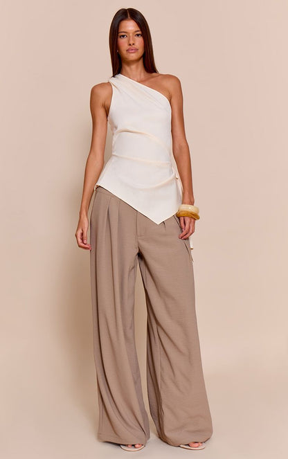 https://mediahub.prettylittlething.com/cno0886_buttermilk_xl_2