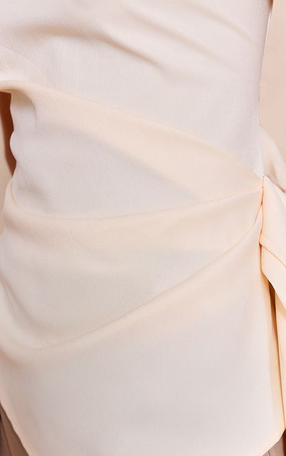 https://mediahub.prettylittlething.com/cno0886_buttermilk_xl_3