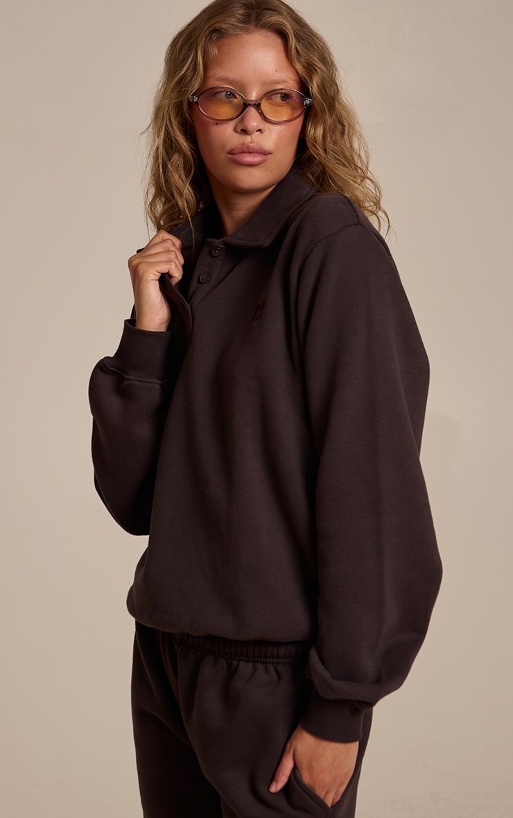 https://mediahub.prettylittlething.com/cno0902_chocolate_xl