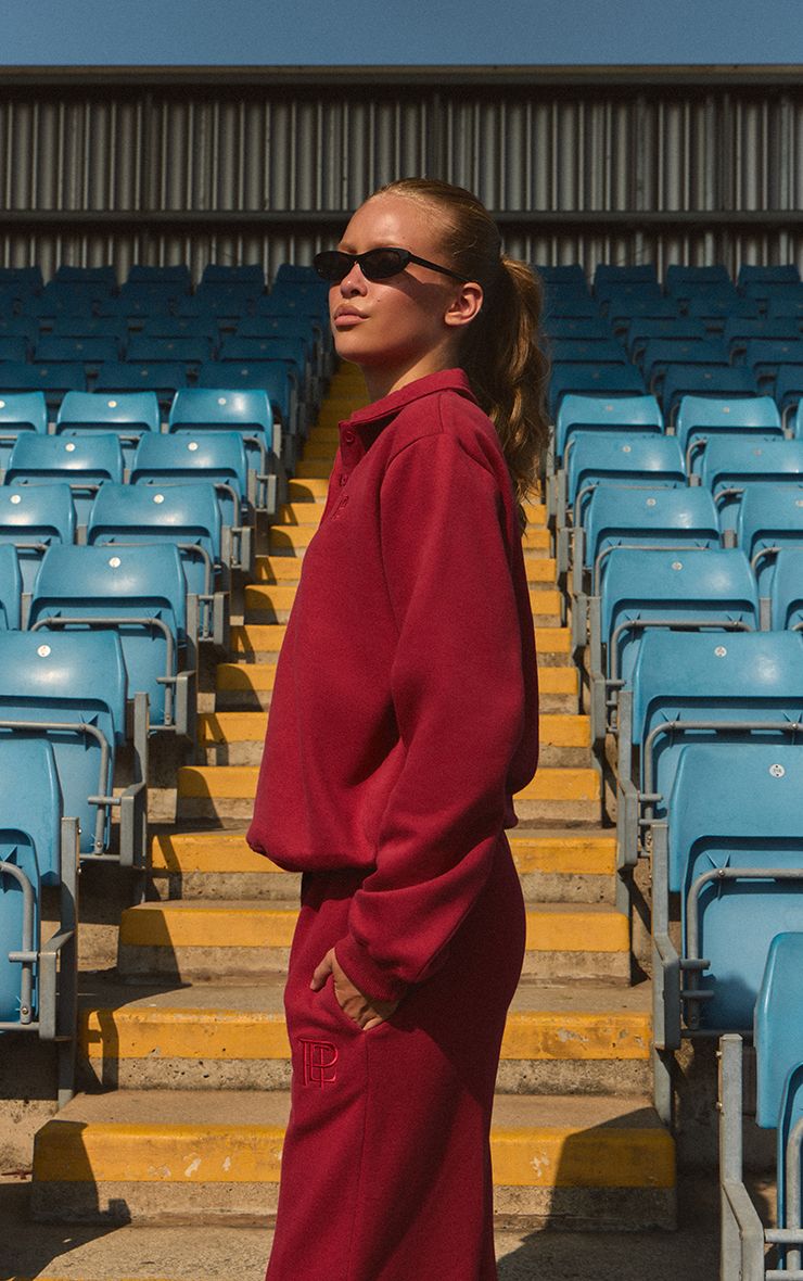 https://mediahub.prettylittlething.com/cno0903_red_xl_2