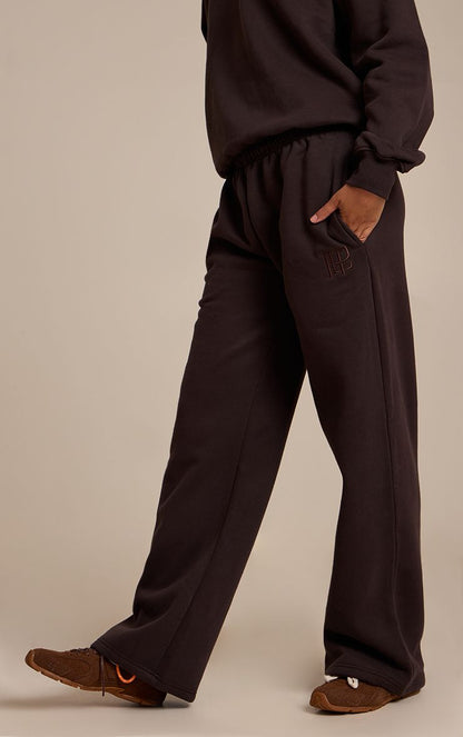 https://mediahub.prettylittlething.com/cno0905_chocolate_xl_1