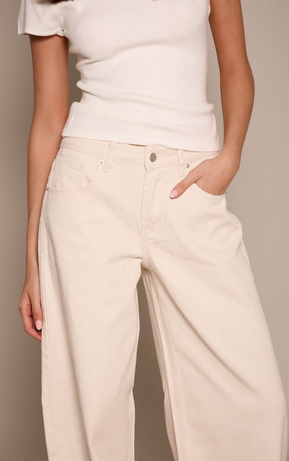 https://mediahub.prettylittlething.com/cno0924_ecru_xl_3