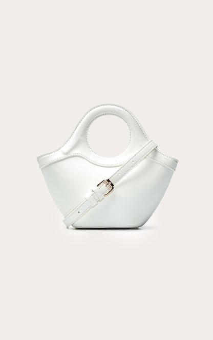 https://mediahub.prettylittlething.com/cno1632_cream_xl_2